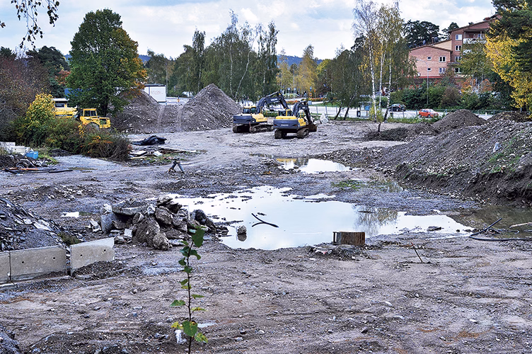 Konkurs försenar skolbygge