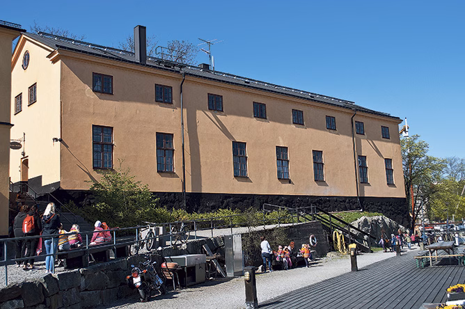 Anrikt centrum för båtnostalgiker