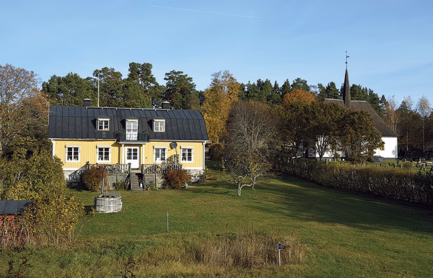Beslut om prästgården bordlagt