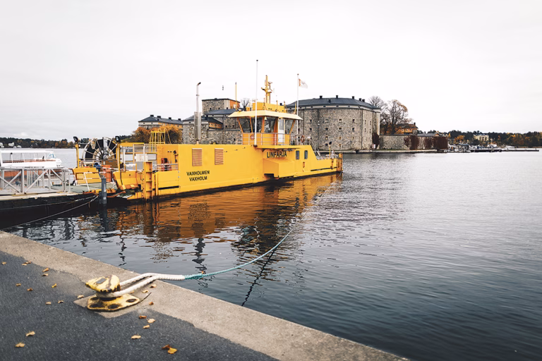 Antrophia tar över linfärjan