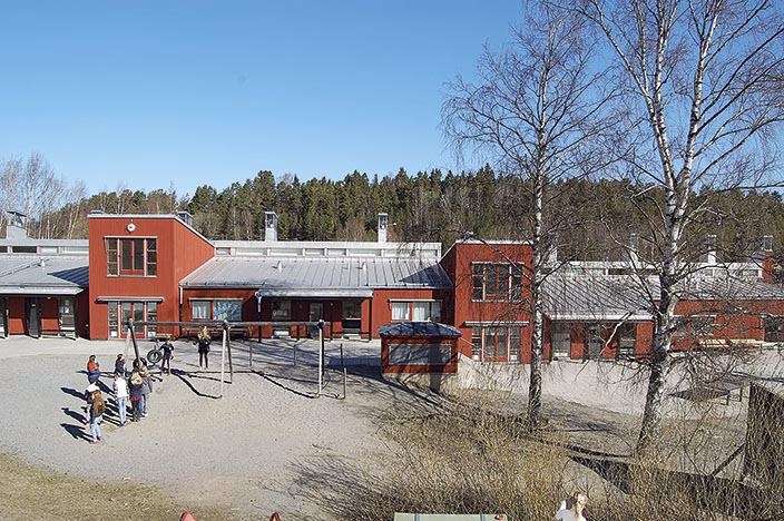 Bibliotek försvinner när skolmatsal byggs ut