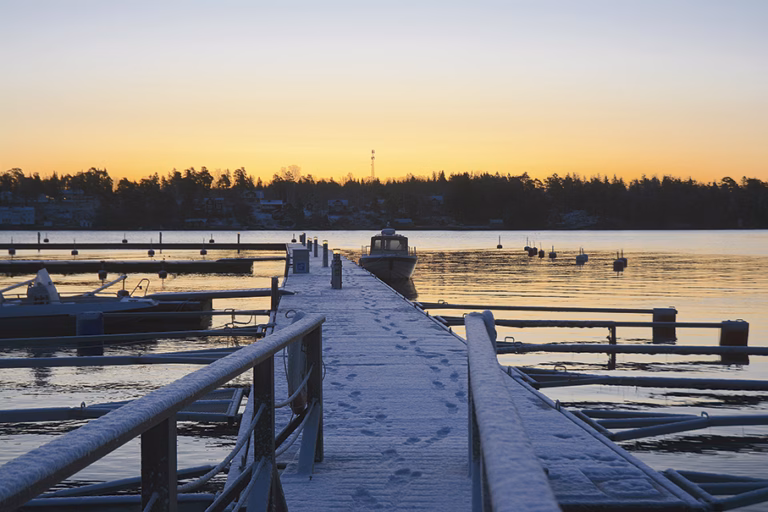 Ett steg närmare båttvätt i Furusund