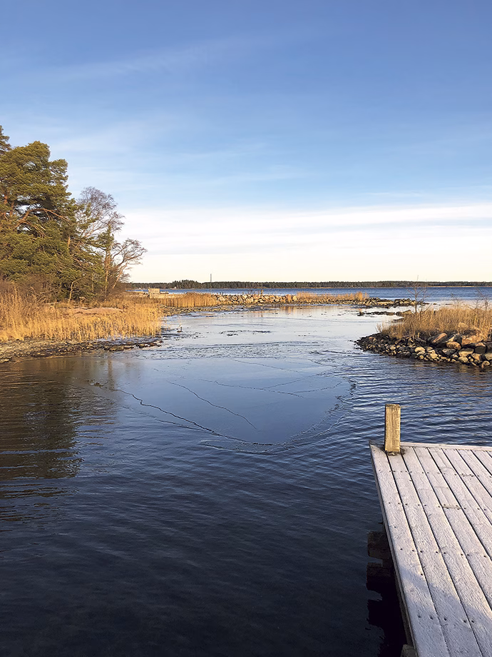 Får inte bygga brygga på sin sjötomt