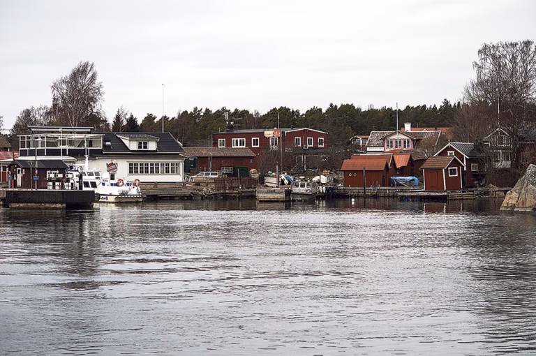 Oro för ombyggnation av bryggan i Berg