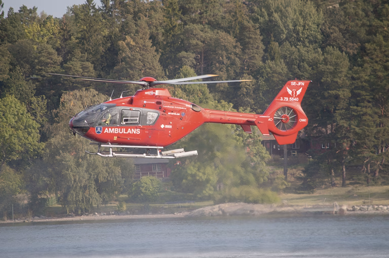Ambulanshelikoptern baseras i Österåker