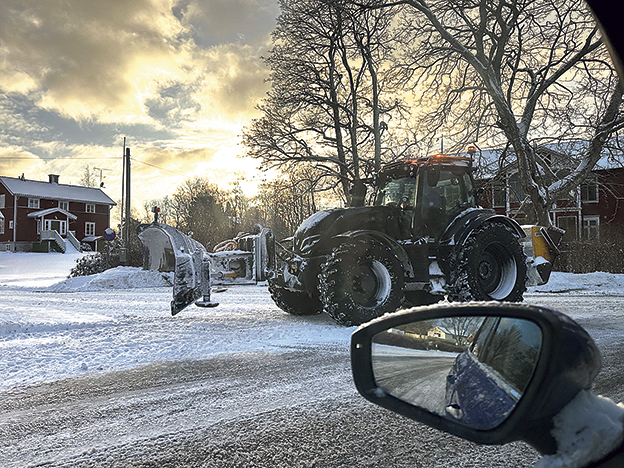 Snökaos och snurrig snöröjning